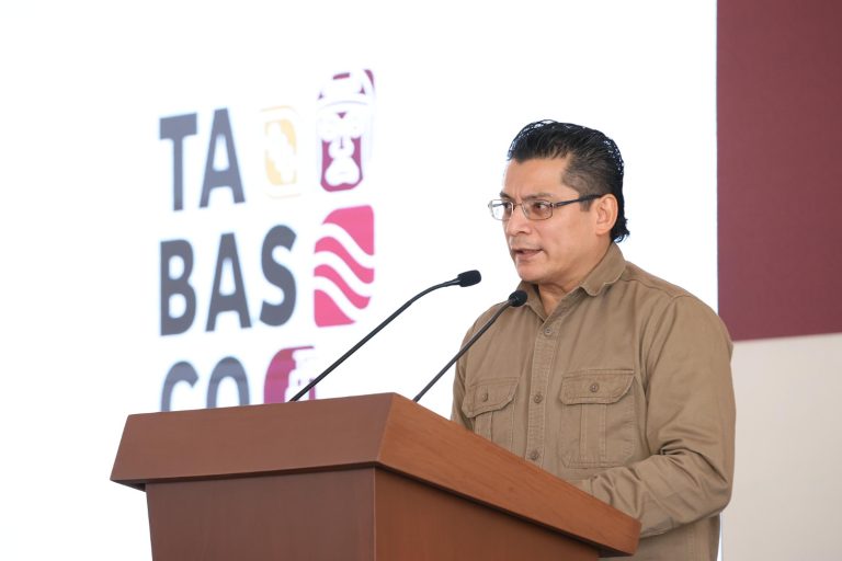 Deja Fernando Vázquez Rosas la titularidad de la Oficina de la Gubernatura