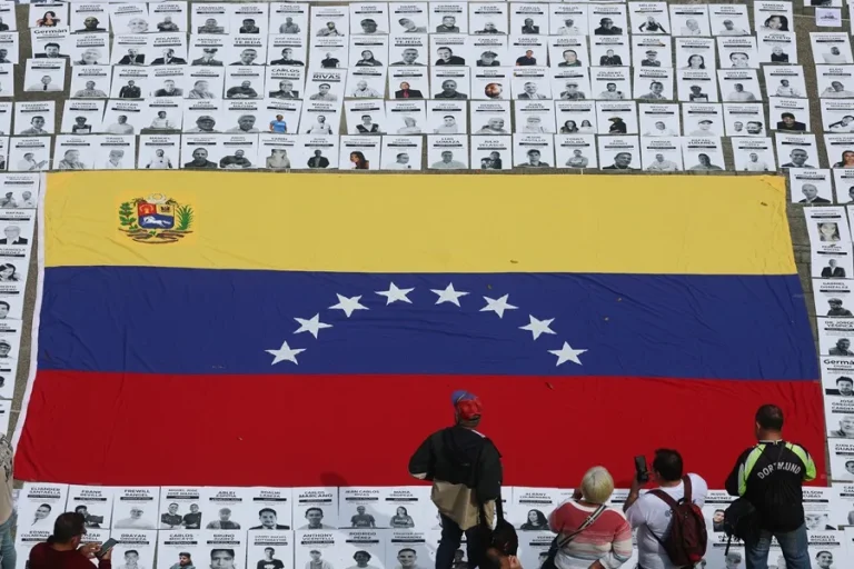 Gobierno de Venezuela anuncia la liberación de más de 400 presos, pero ONG cuestionan cifras