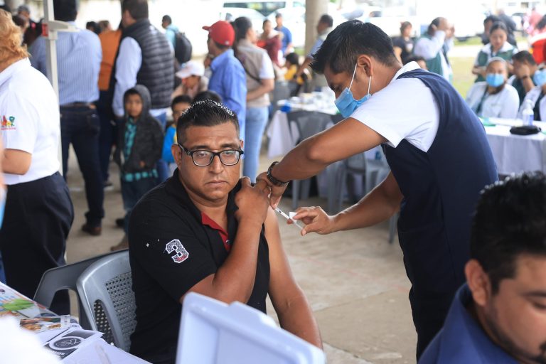Aplica Salud más de 420 mil vacunas contra el Sarampión en Tabasco
